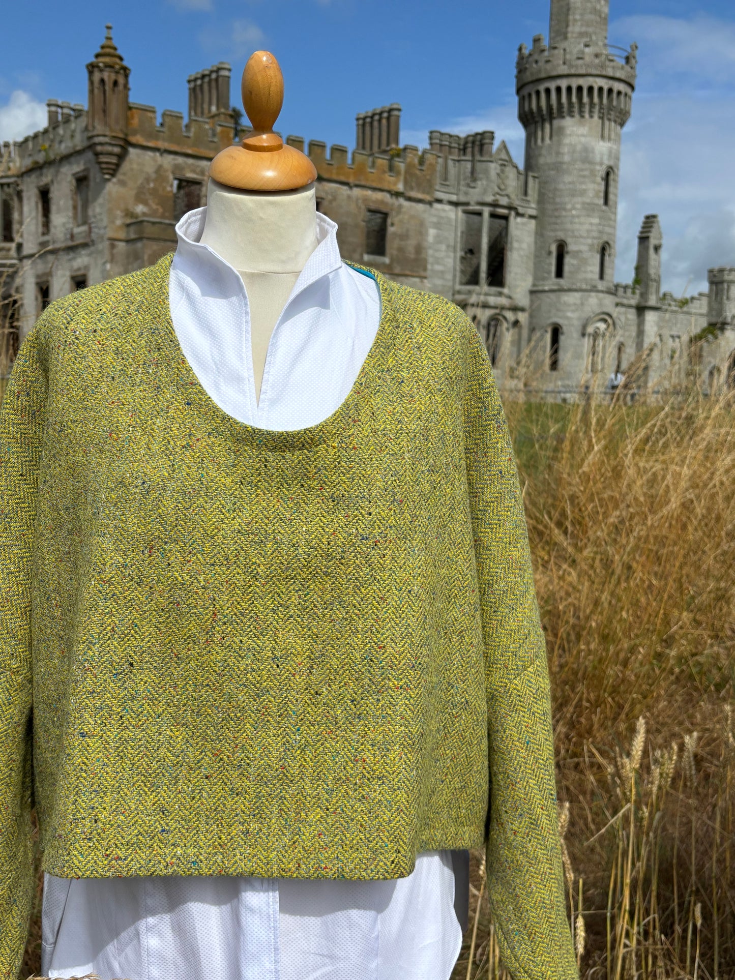 The sunflower short jumper