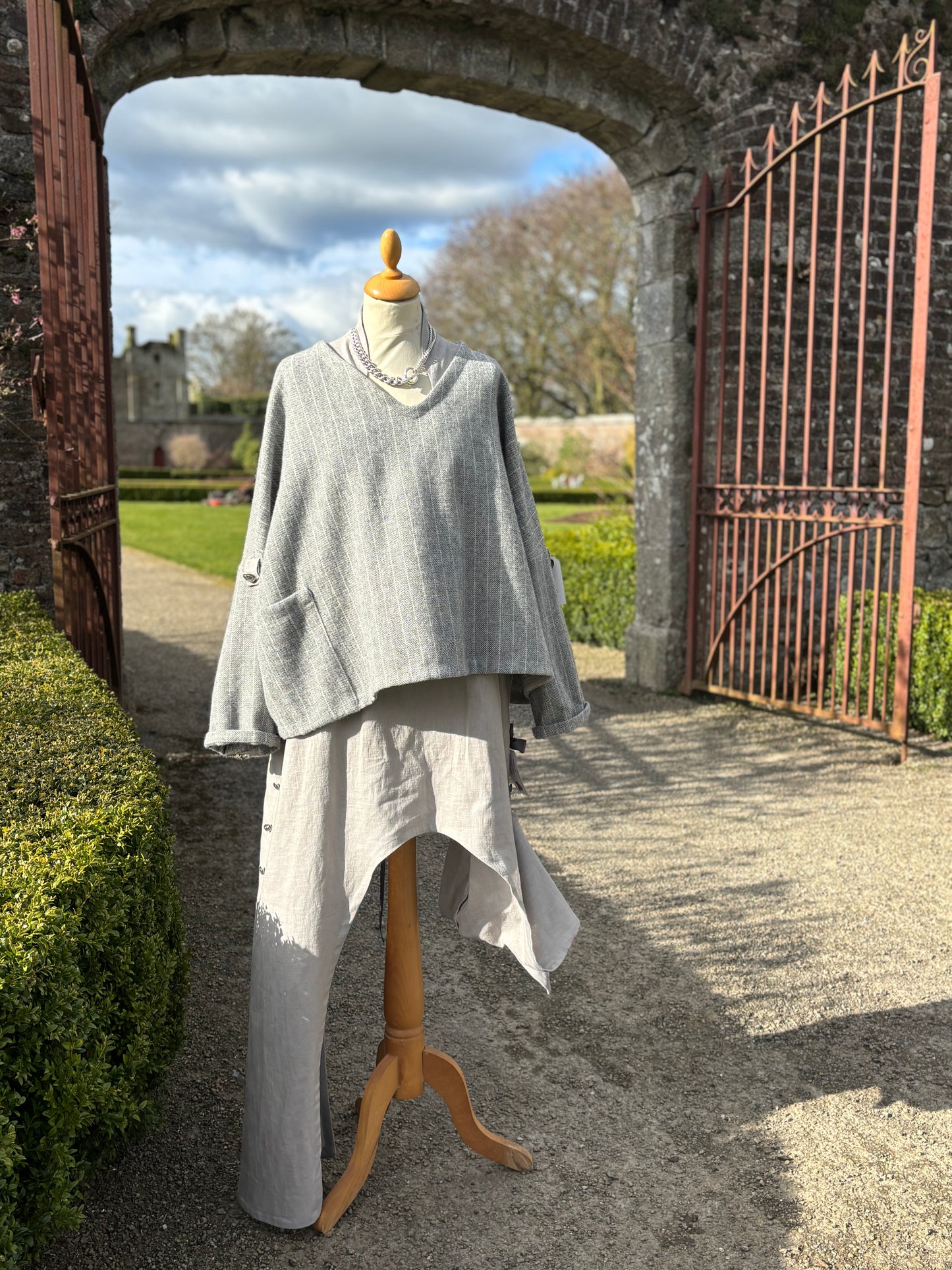 The Linen dress collection