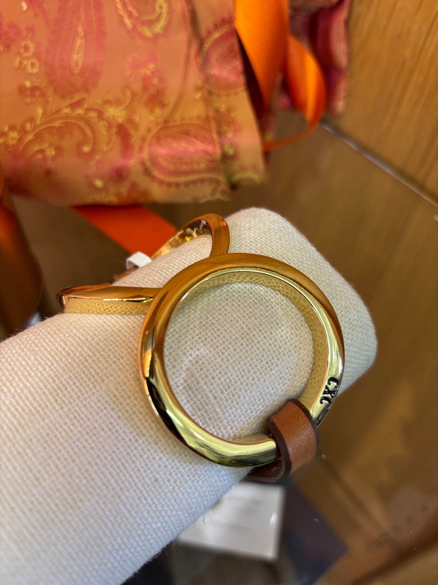 Double link gold bracelet