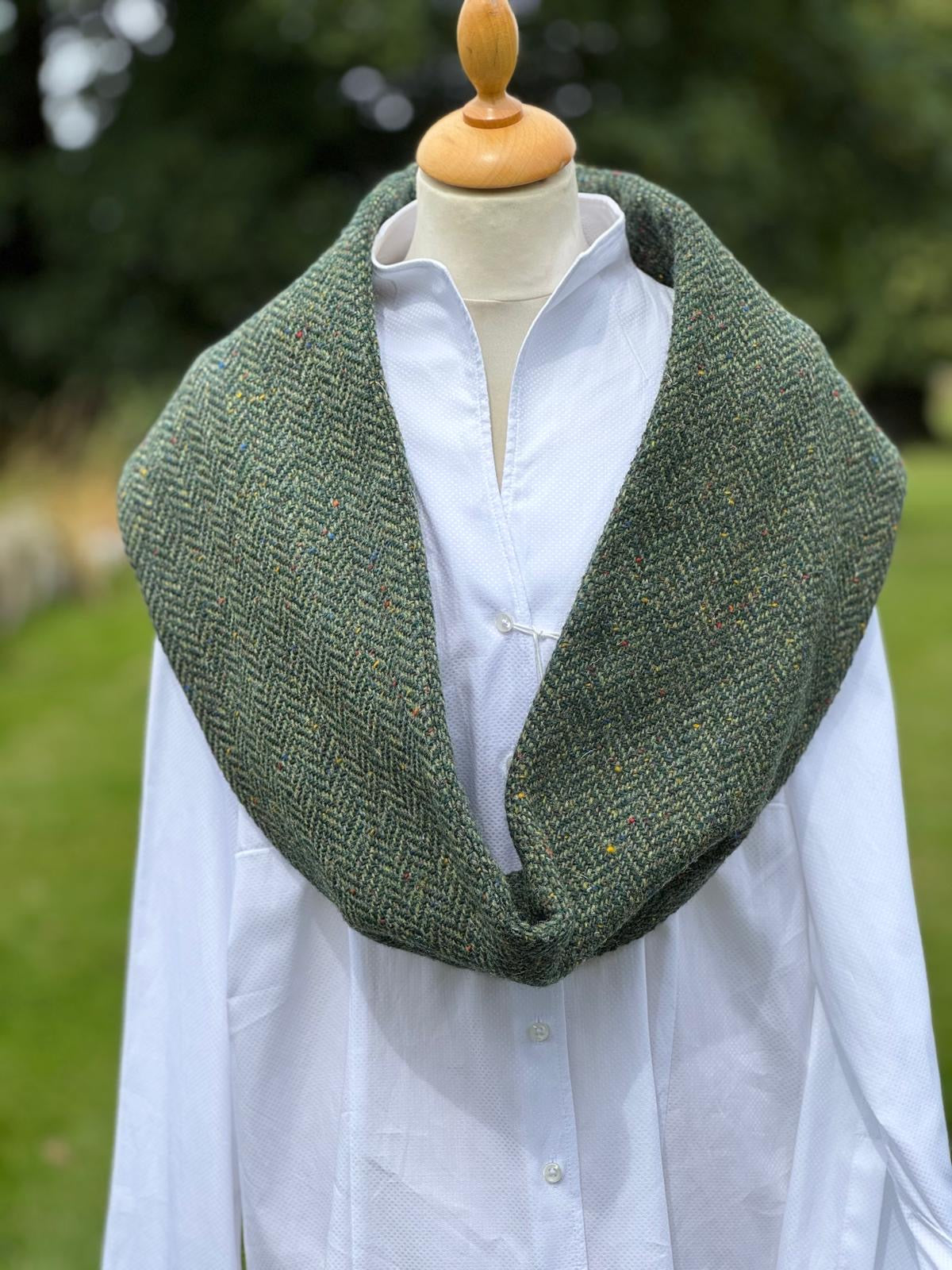 The heritage neckpiece