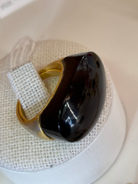 Natural stone ring gold